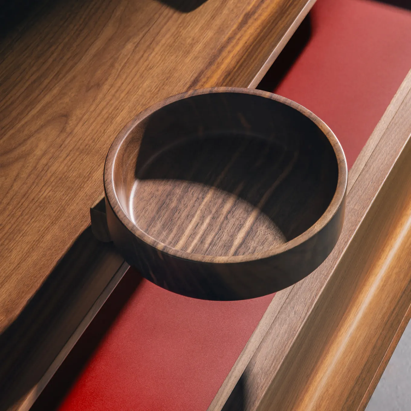 Overlooking Chest of 5 Drawers by Lorenzo Damiani