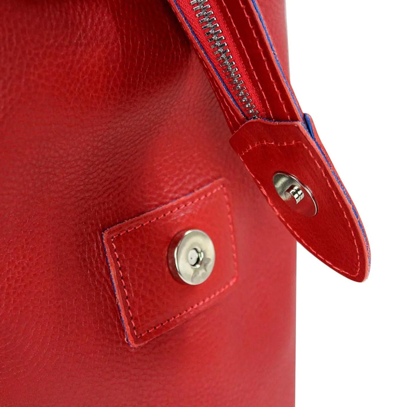 Overnight Bag Red
