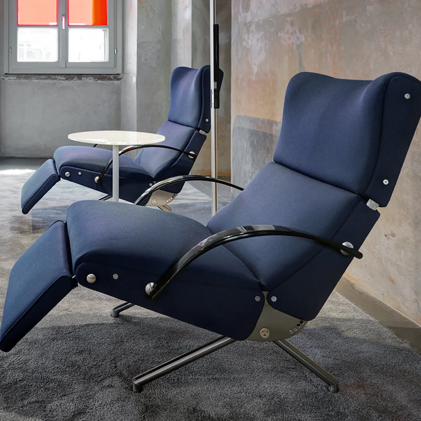 P40 Dusty Blue Lounge Chair by Osvaldo Borsani