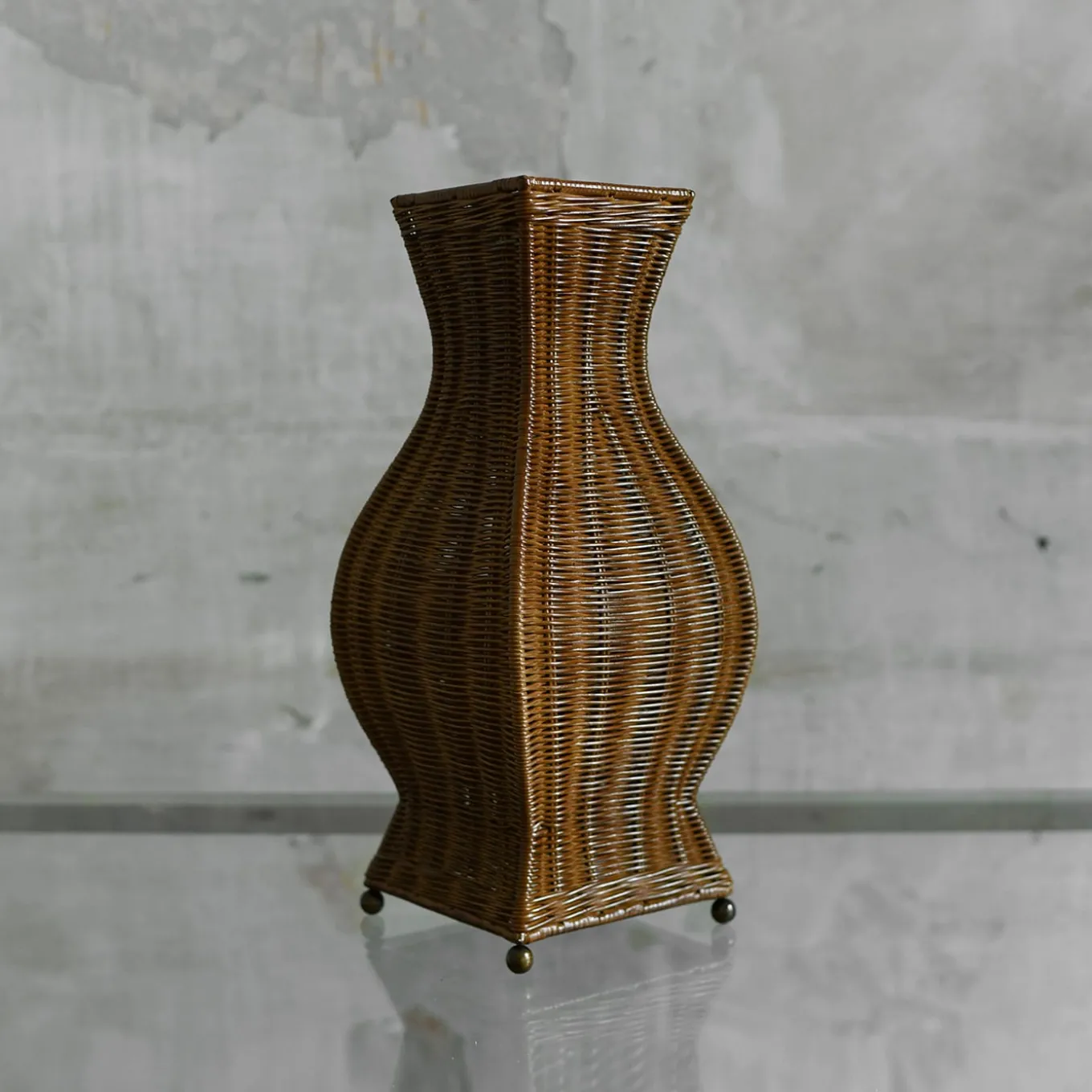 Pagoda Hand-Woven Wicker Floor Lamp