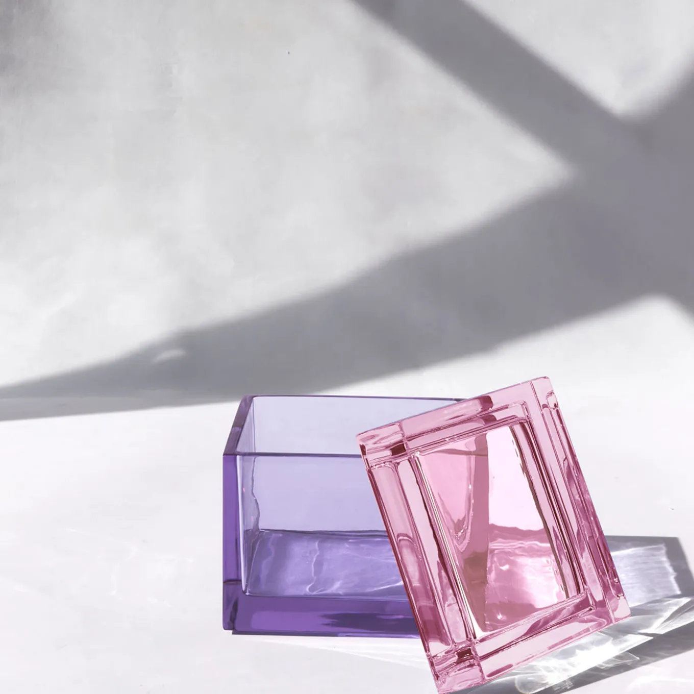 Palmi Light Violet Crystal Box