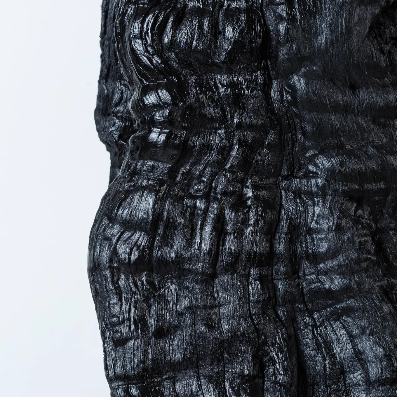 Per Mulieres III Black Sculpture