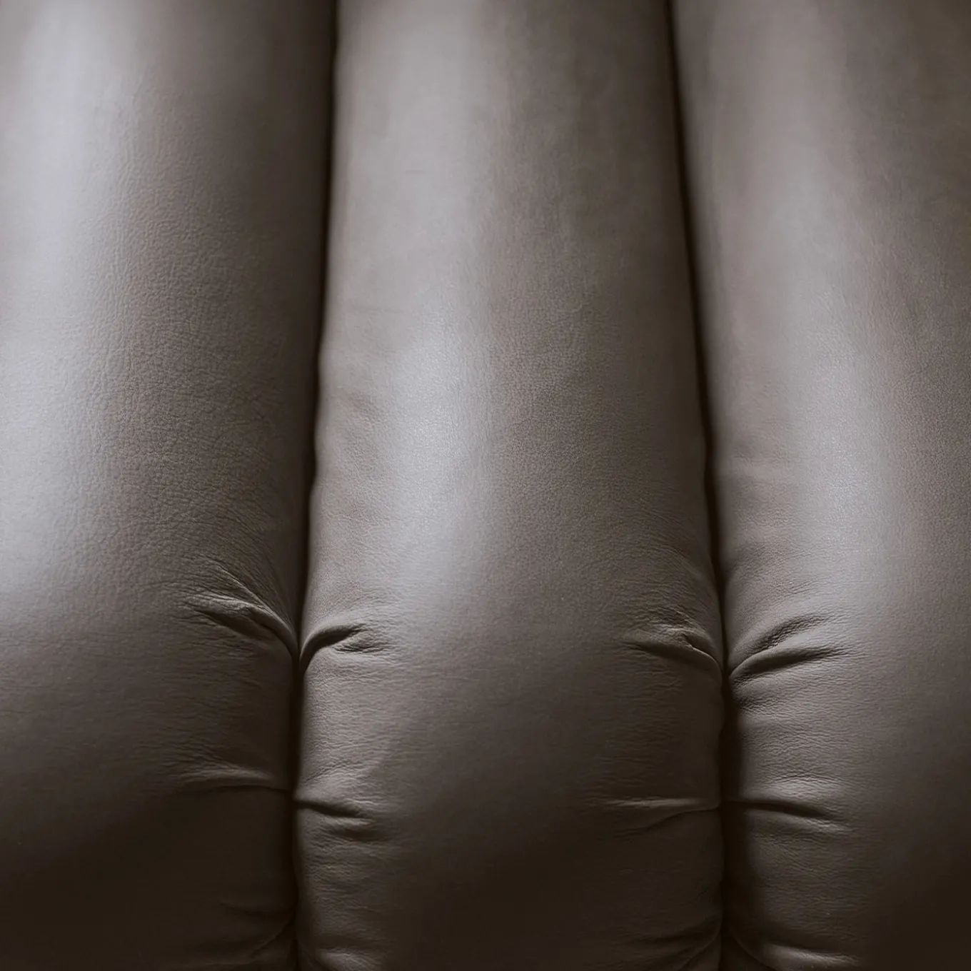 Periscopio Fluted Gray Nubuck Leather Sofa by Studiopepe