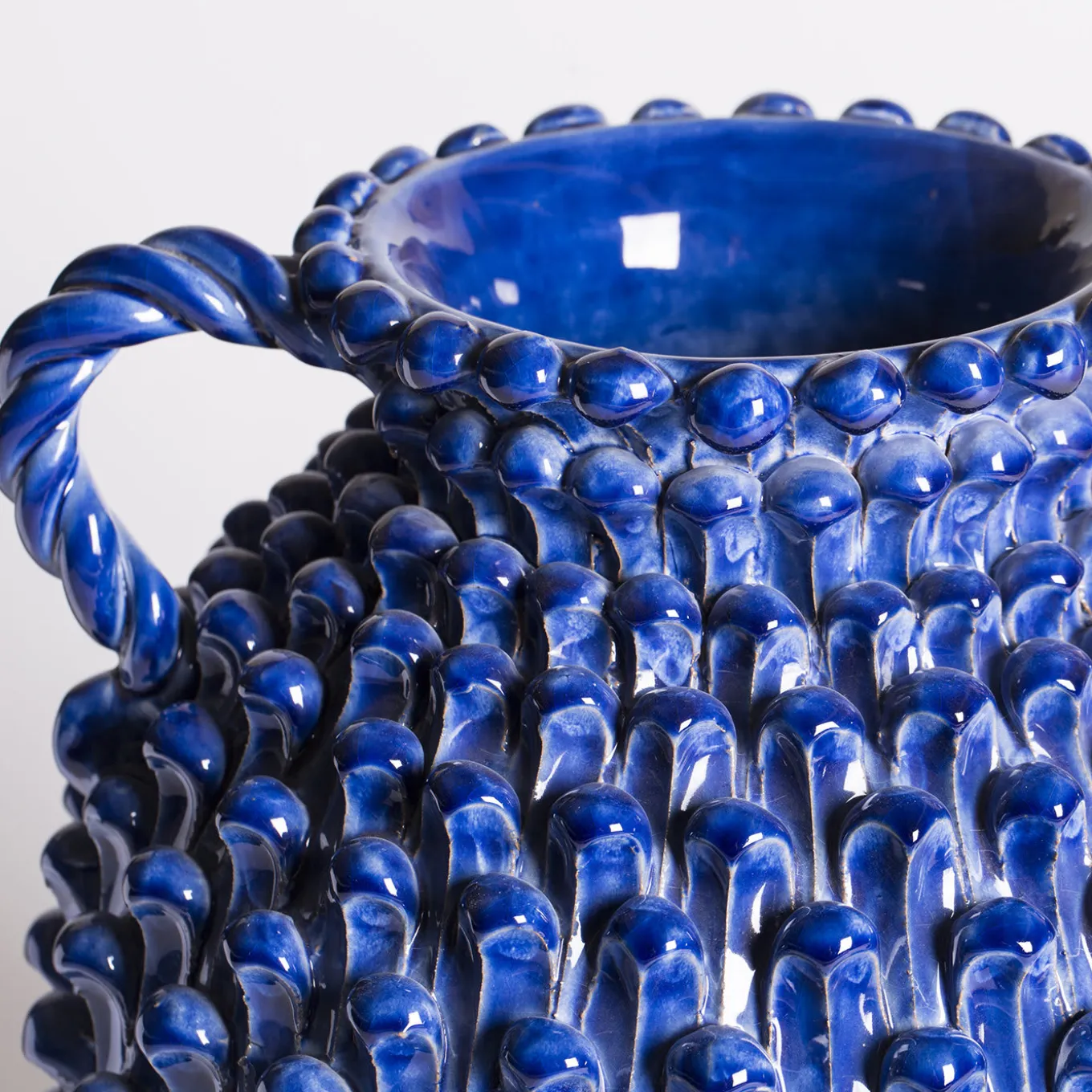 Pigna Reale Maiolica Vase