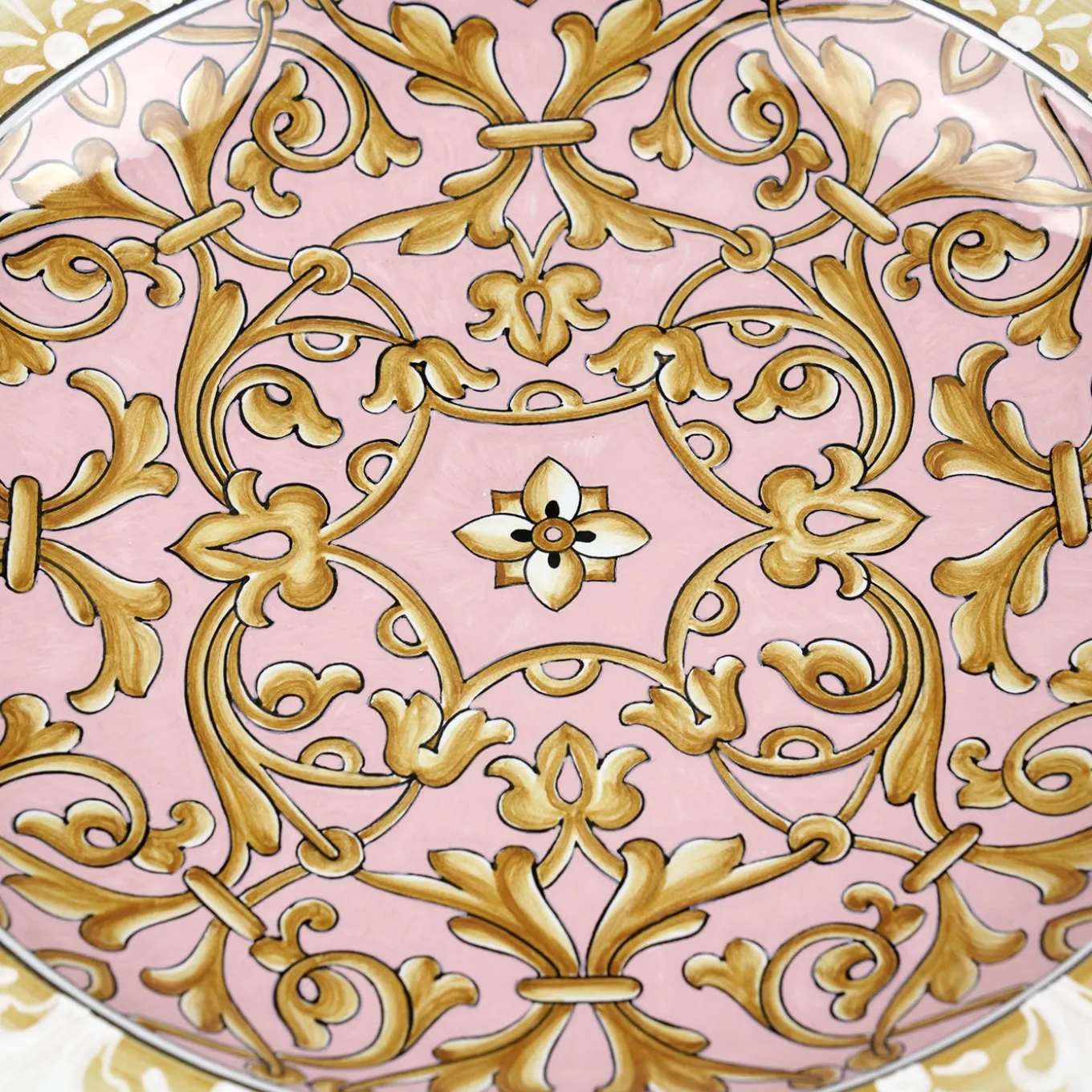 Pink Damask Round Decorative Plate