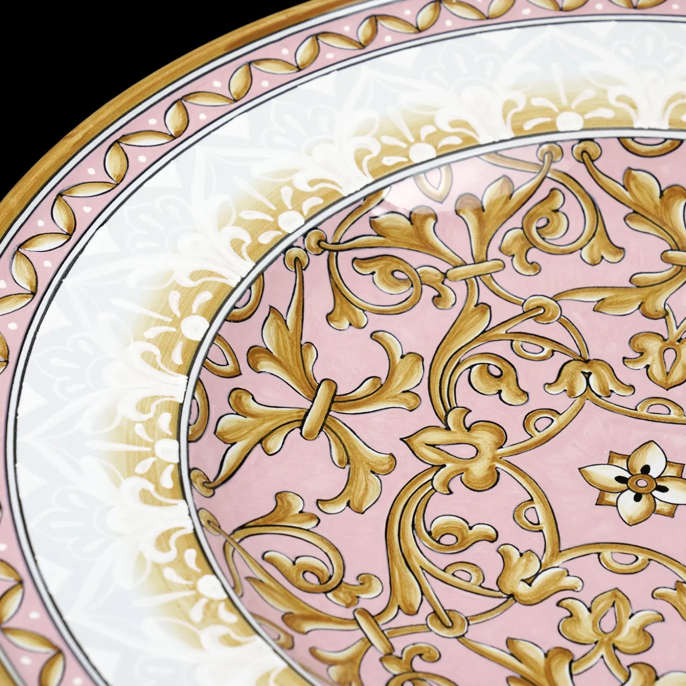 Pink Damask Round Decorative Plate