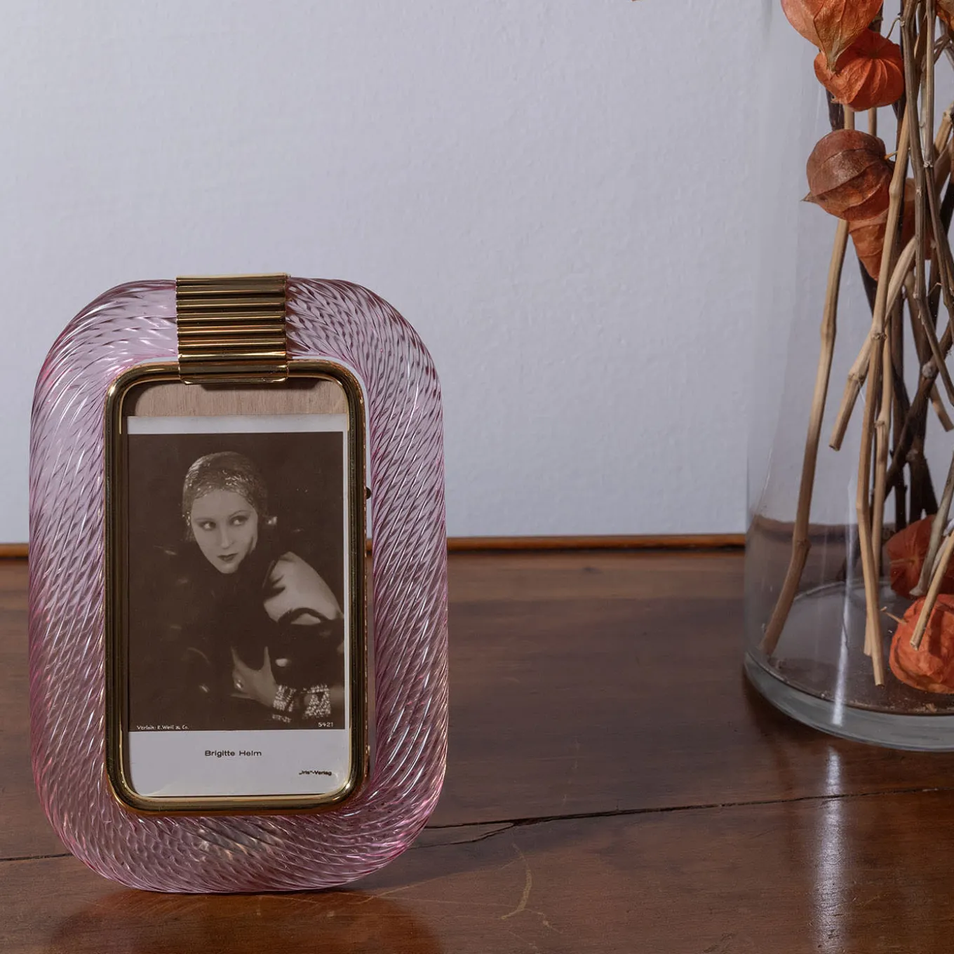 Pink Twisted Glass with Glossy Brass Structure Frame