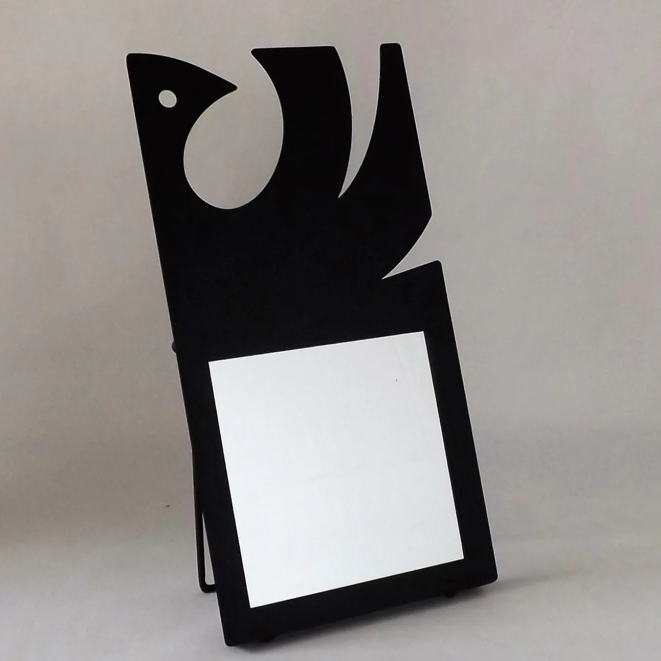 Pirikitta A Small Metal Mirror
