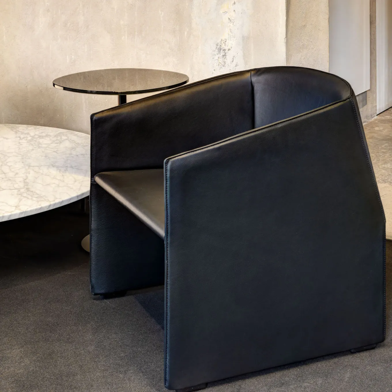 Plau Black Leather Armchair by Gabriele & Oscar Buratti