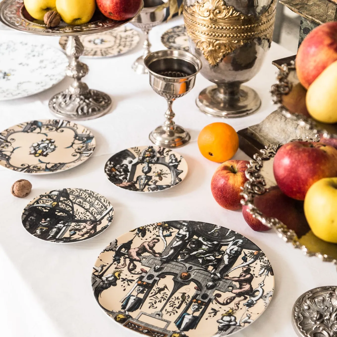 Pompei Porcelain Soup Plate with branches and jewel #1