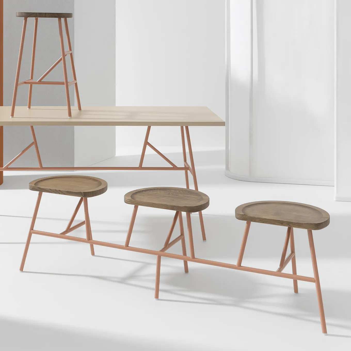 Puccio 716 Brown Bench by Emilio Nanni