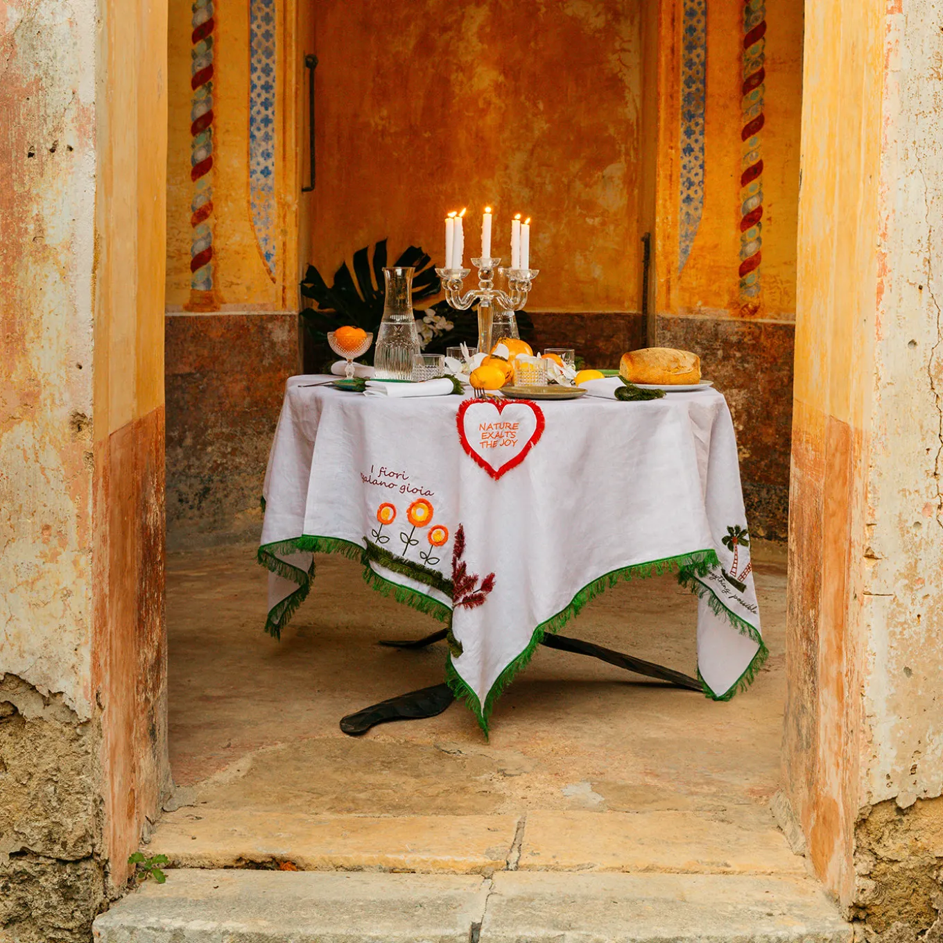 Quadrifoglio White Linen Tablecloth