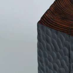 Quartus III Black Stool