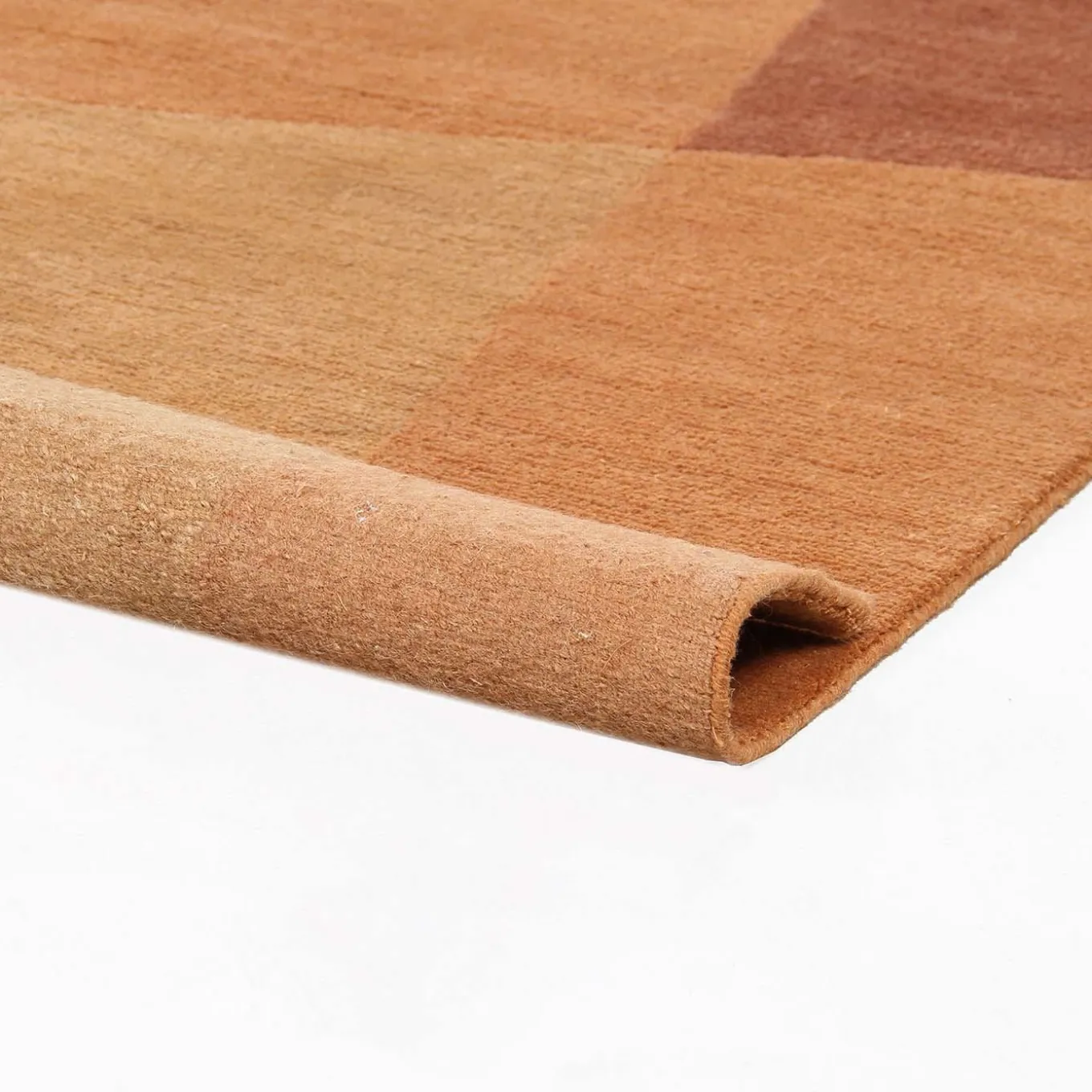 RD Shade Red Carpet by Rodolfo Dordoni