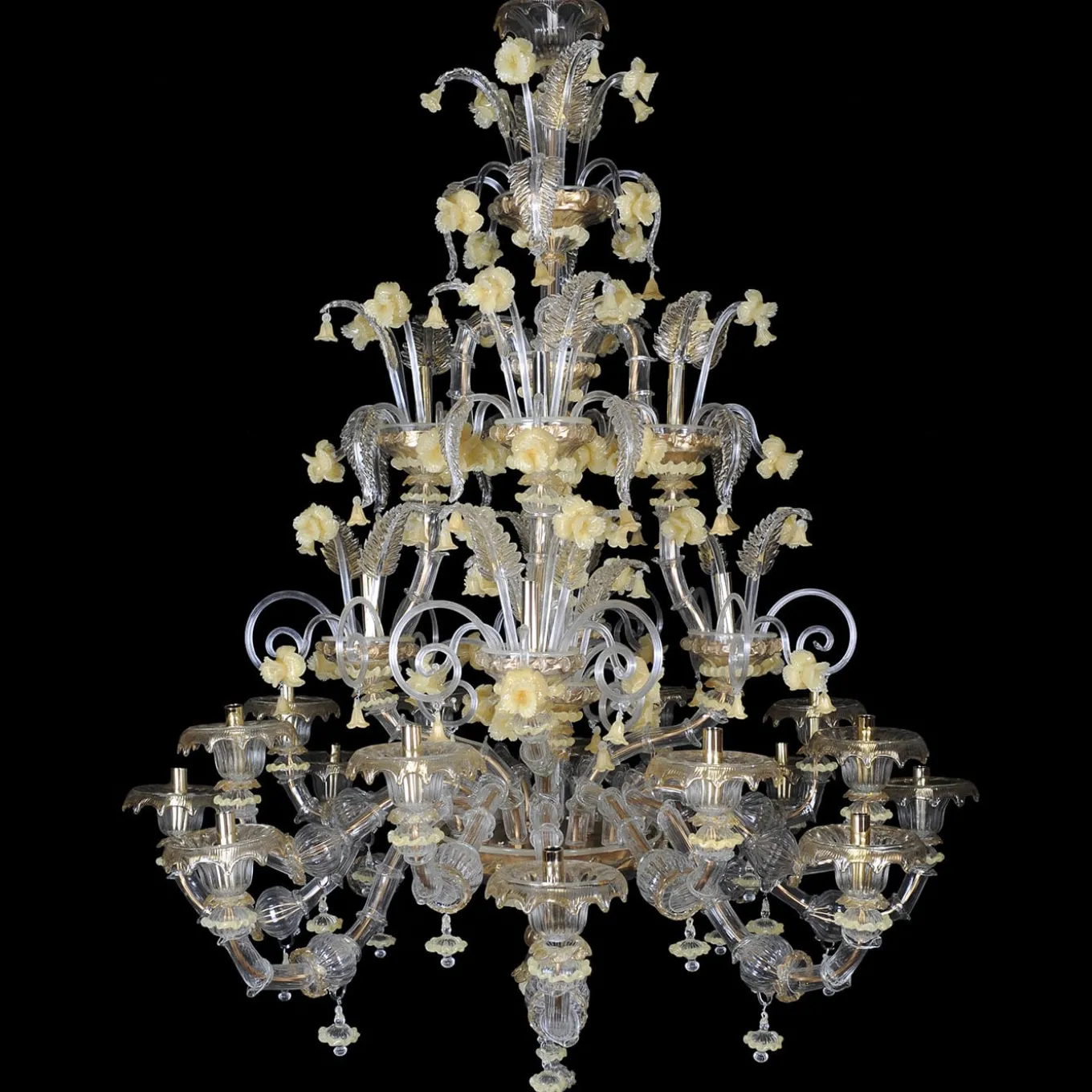 Rezzonico-style Yellow Chandelier