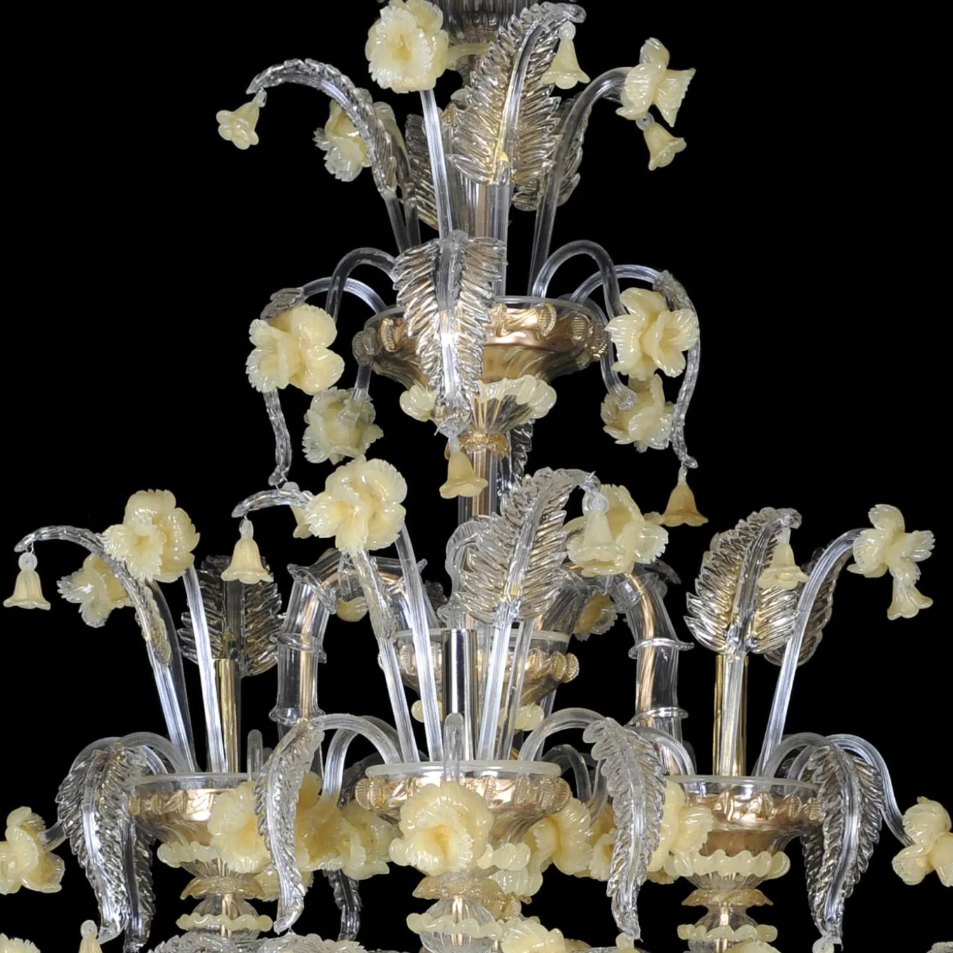 Rezzonico-style Yellow Chandelier