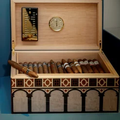 Rinascimento 150 cigars Humidor