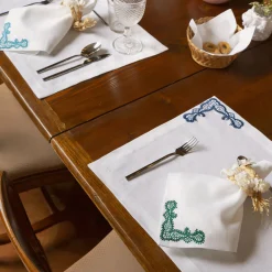 Rinascimento Set of 2 Green-Embroidered White Linen Napkins