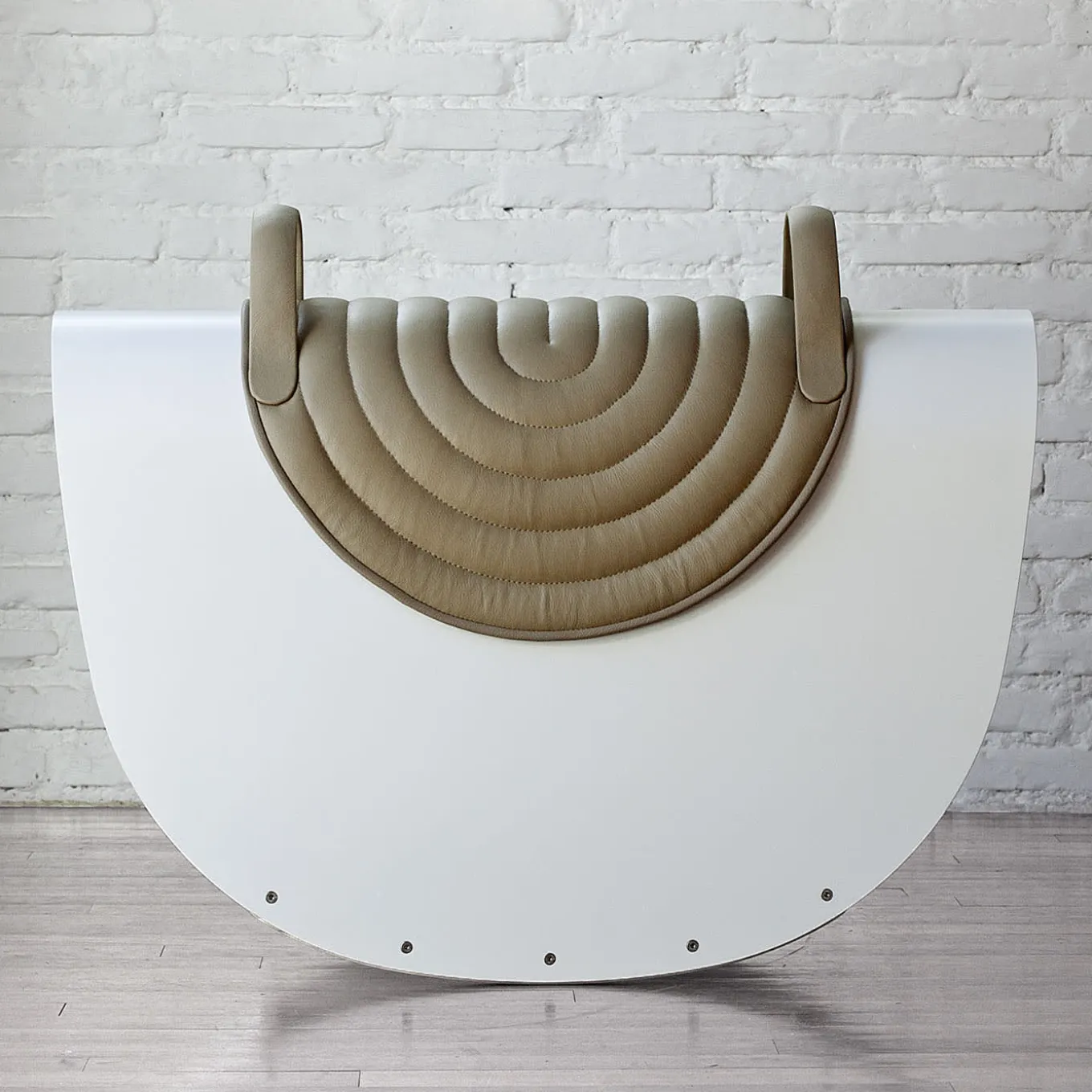 Rocker 01 Bench by Lanzavecchia & Wai