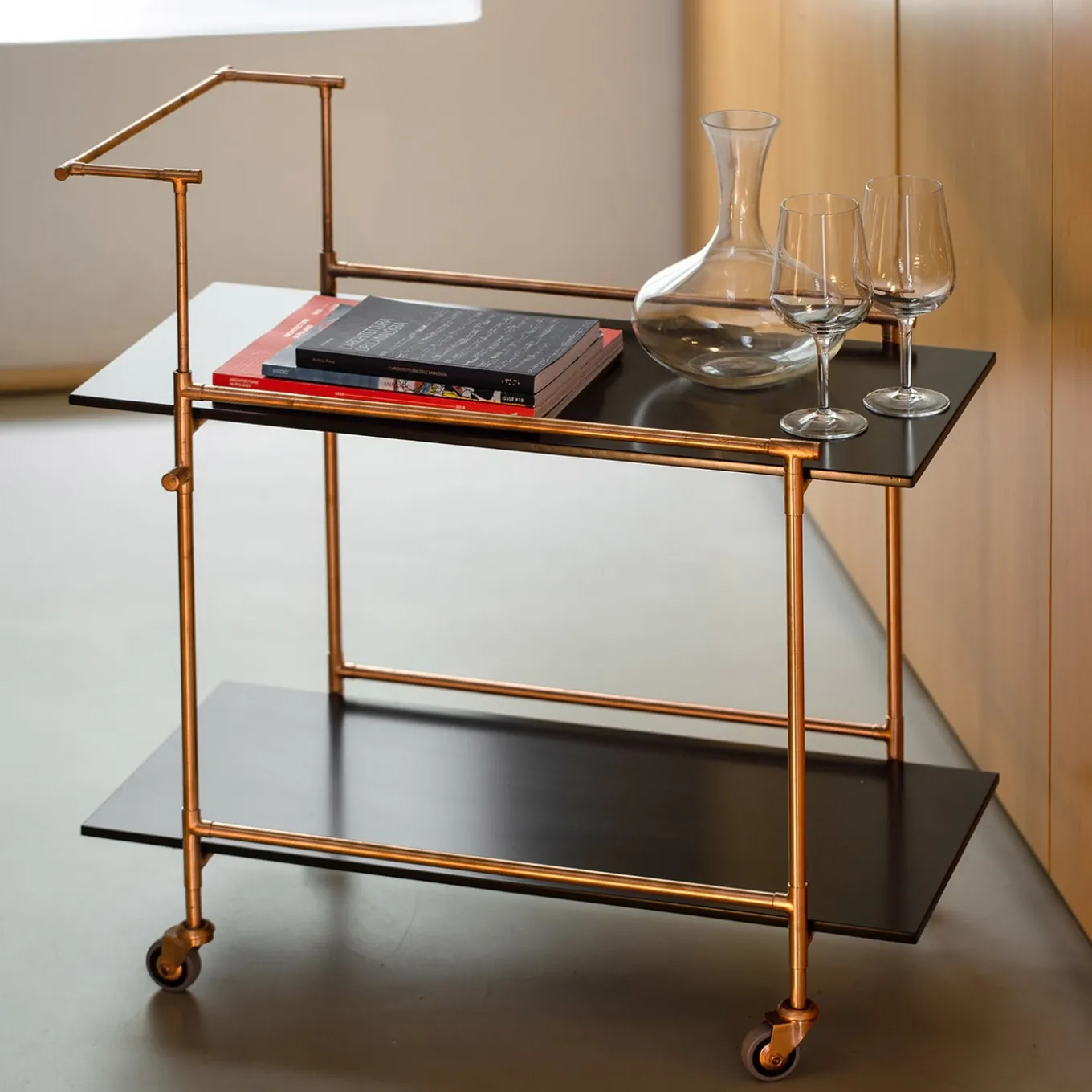 Rol #2 Serving Table