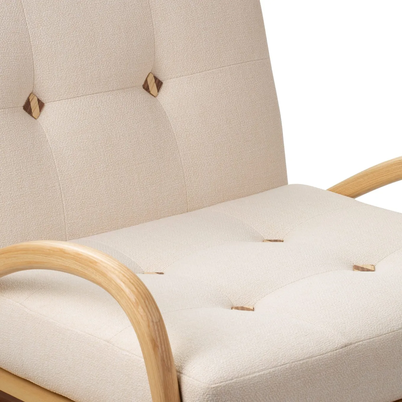 Romanza Lounge Armchair by Studio Mamo