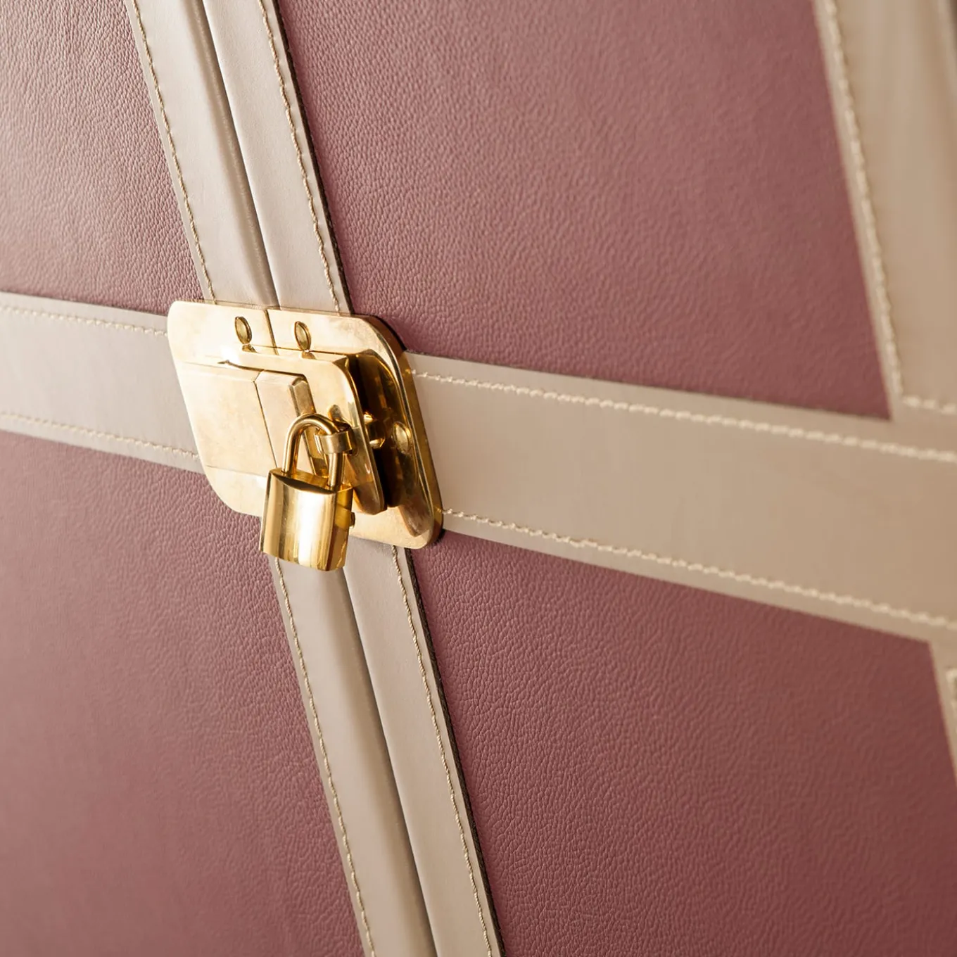 Romeo Brown & Beige Trunk