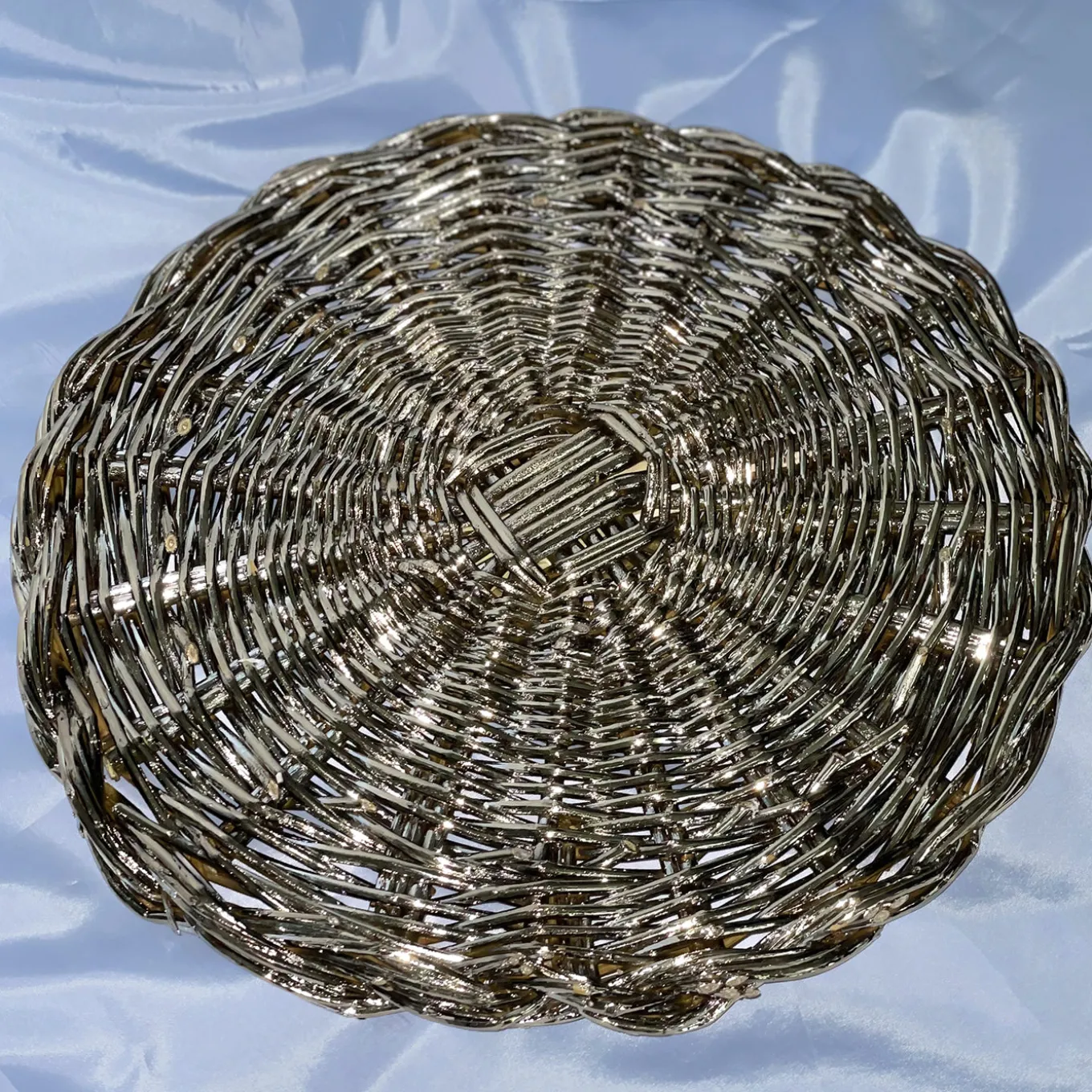 Round Silver Plated Woven Placemat