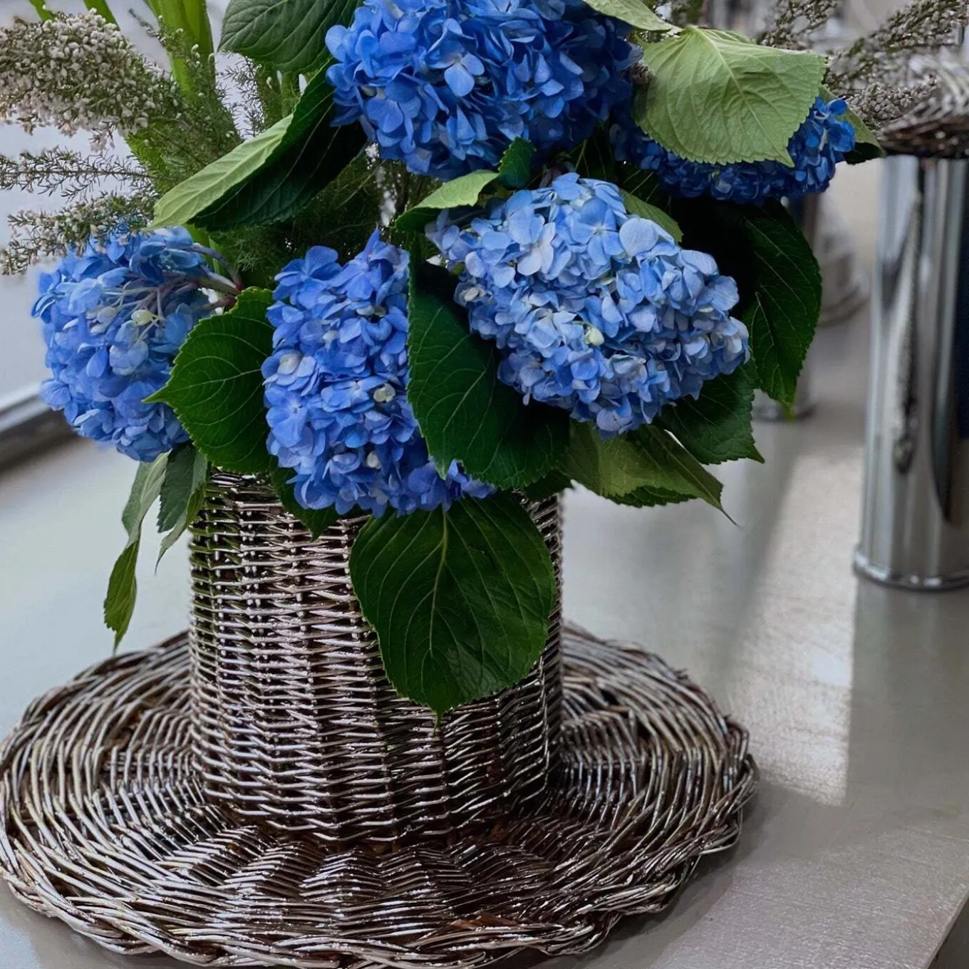 Round Silver Plated woven Cake Stand