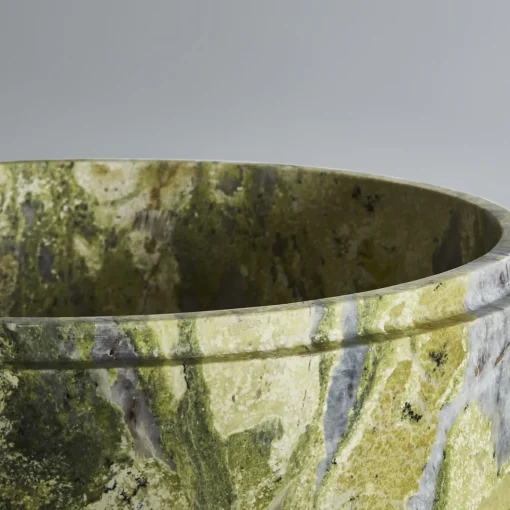 Royal Medium Vase in Artik Green