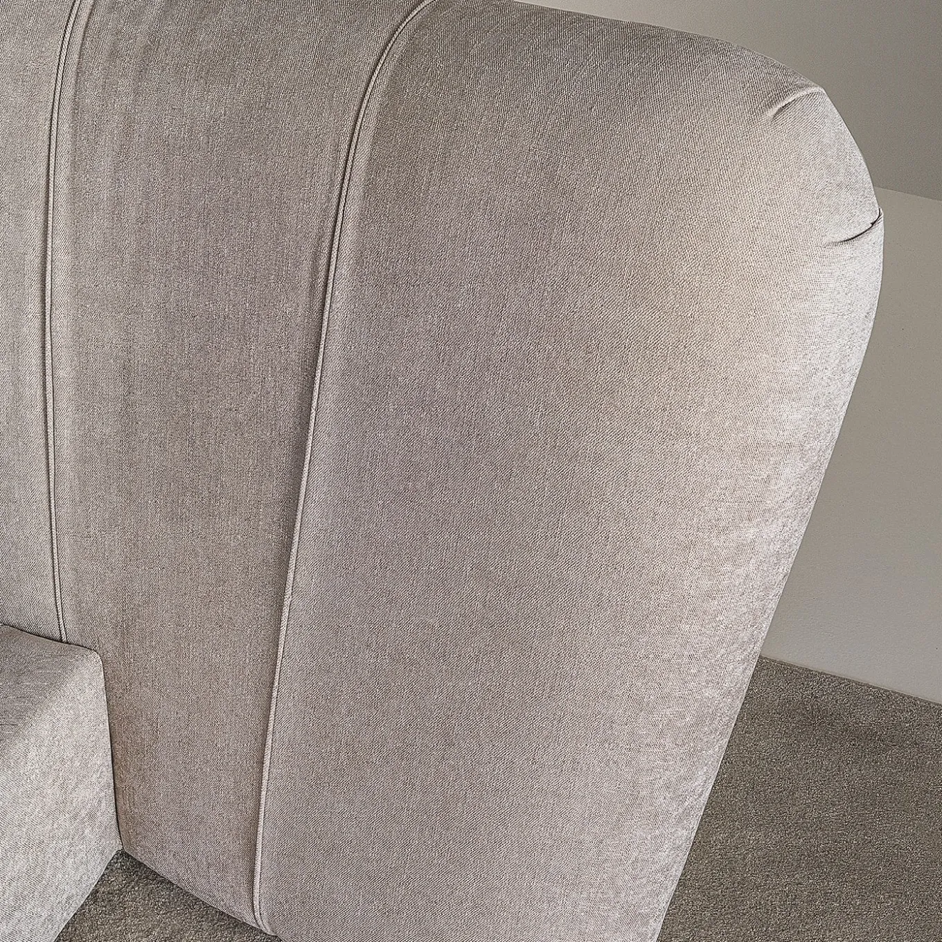 Royale Stripe Bed, greige Fabric by Castello Lagravinese