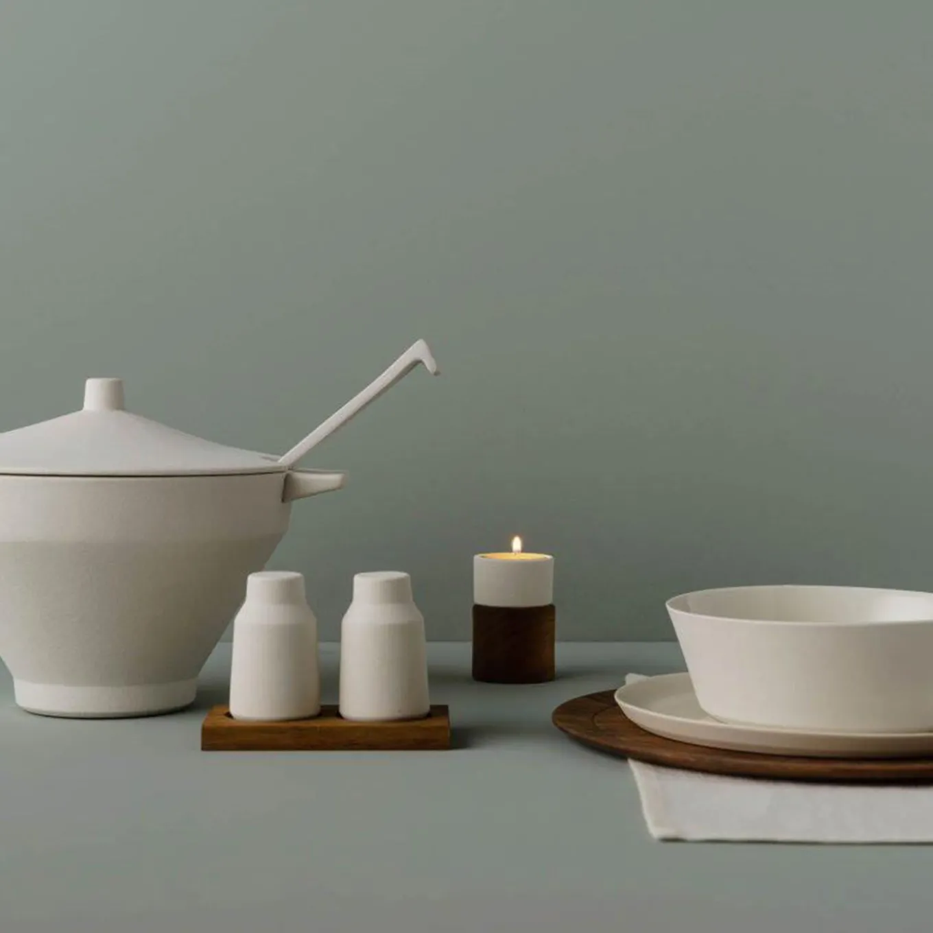 Salt and Pepper Shaker Set