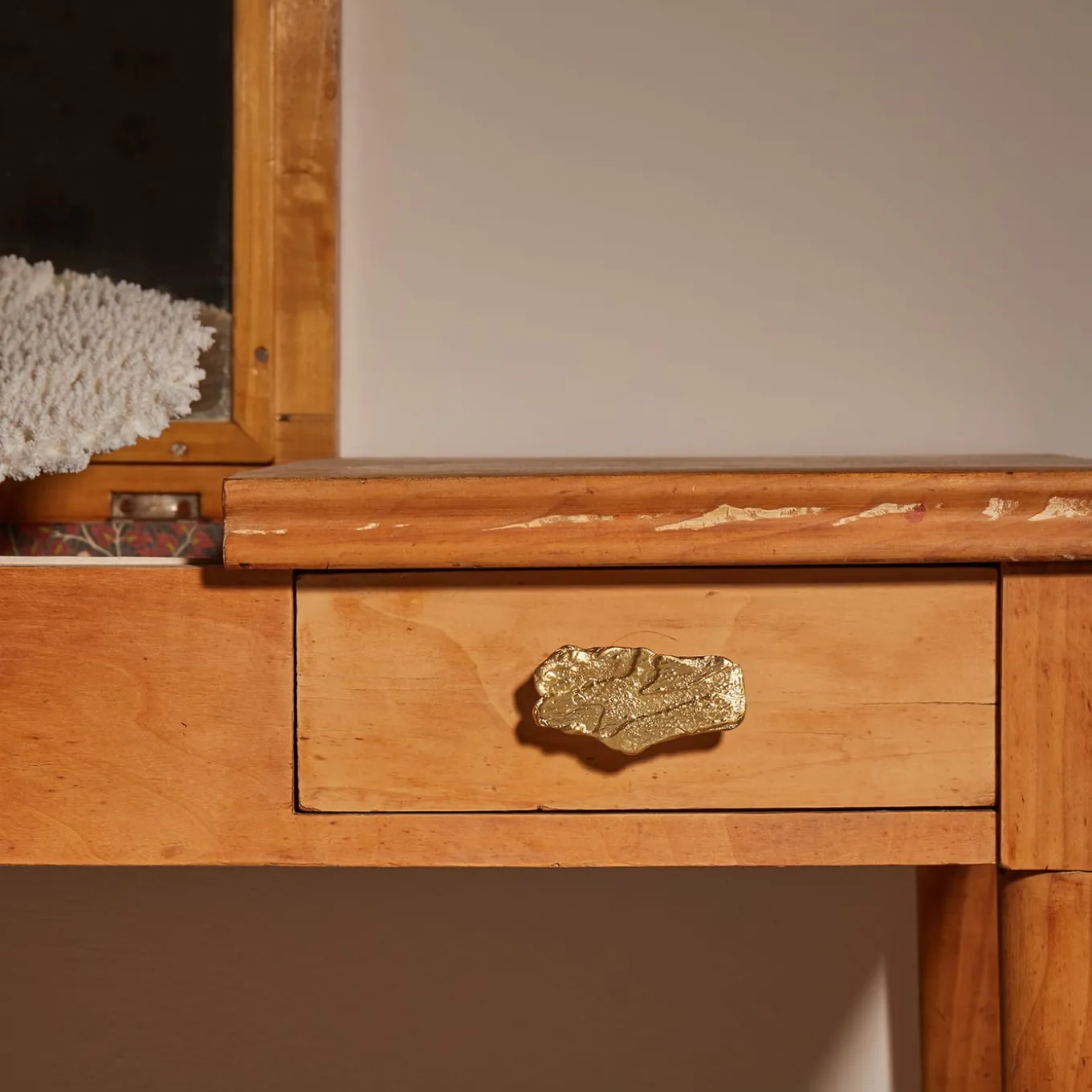 Sambuco Set of 4 Door Knobs by Nicole Valenti