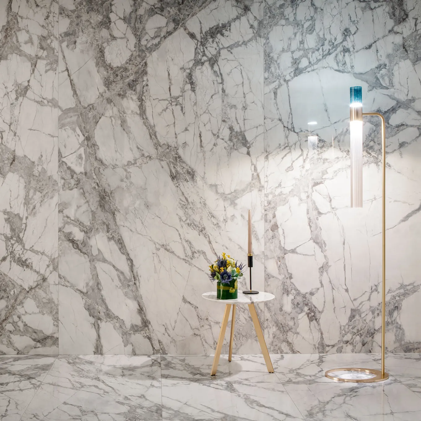 Sbarlusc Glass and Champagne Brass Floor Lamp by Isacco Brioschi