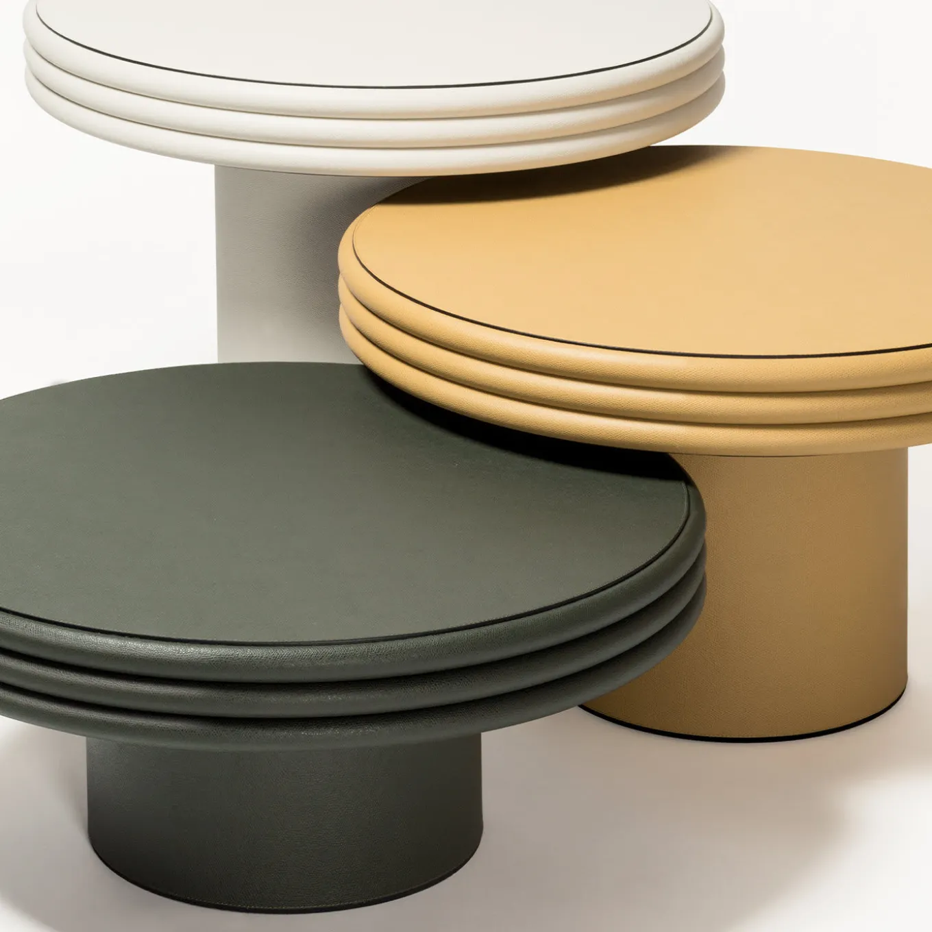 Scala Set of Three Round Tables with Column Base