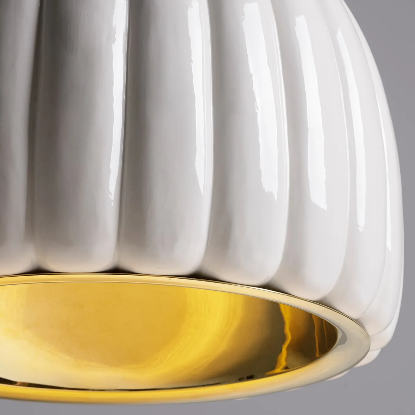 Scalloped White Ceramic Pendant Lamp