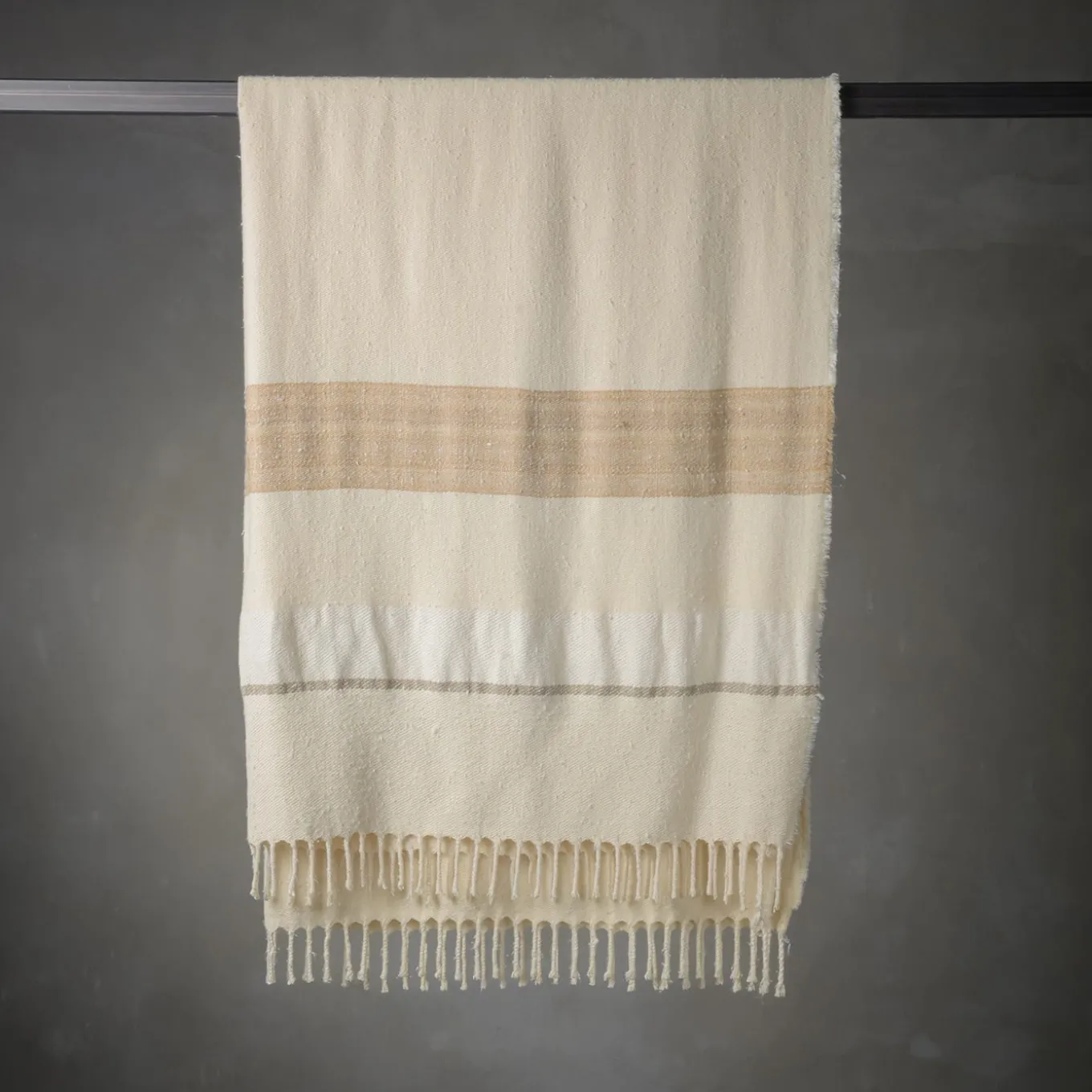 Senja.D1 Fringed Sand Silk & Linen Blanket
