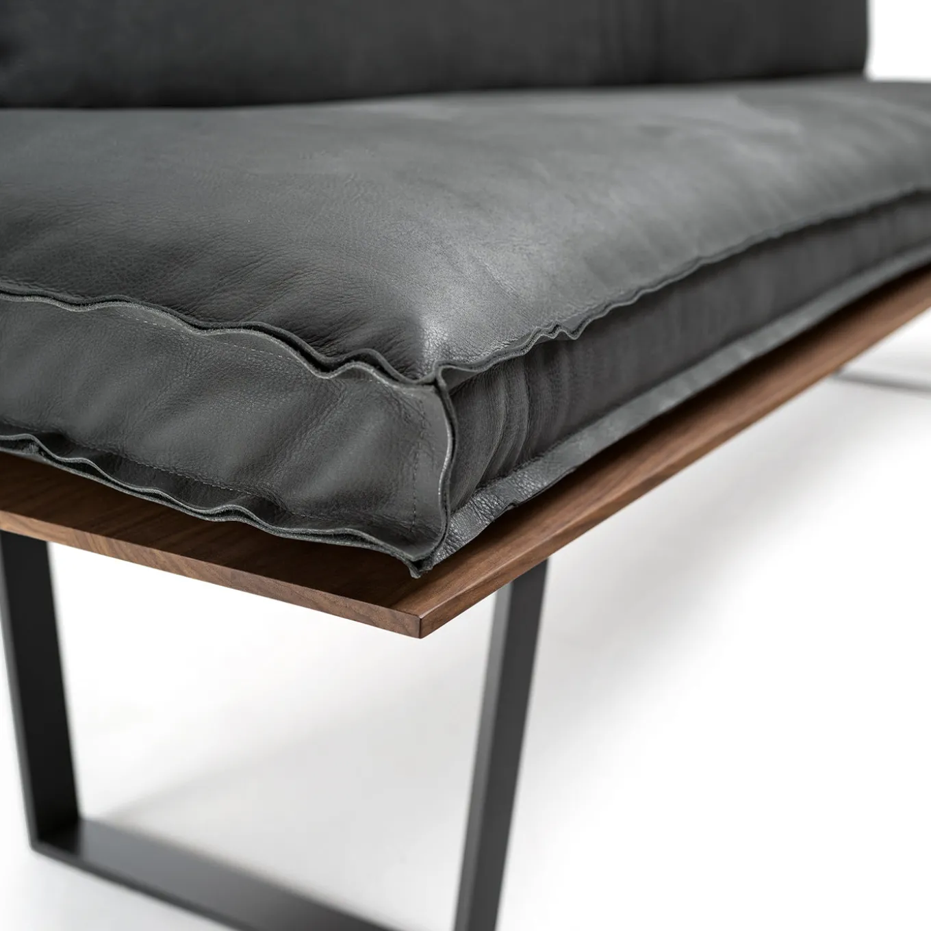 Sequoia Solid wood and suede Leather Bench