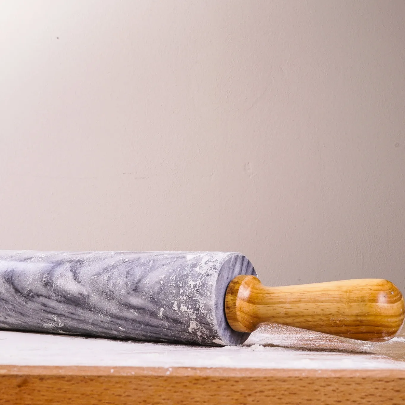 Serse Rolling Pin in White Carrara Marble