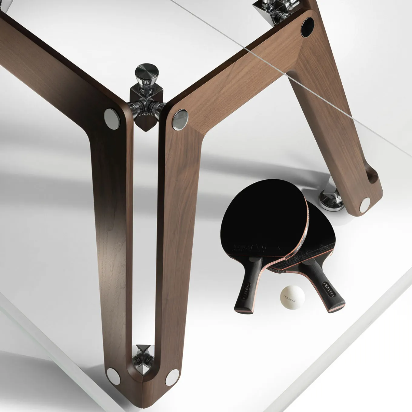 Set of 2 Black Leather Ping-Pong Rackets and Balls