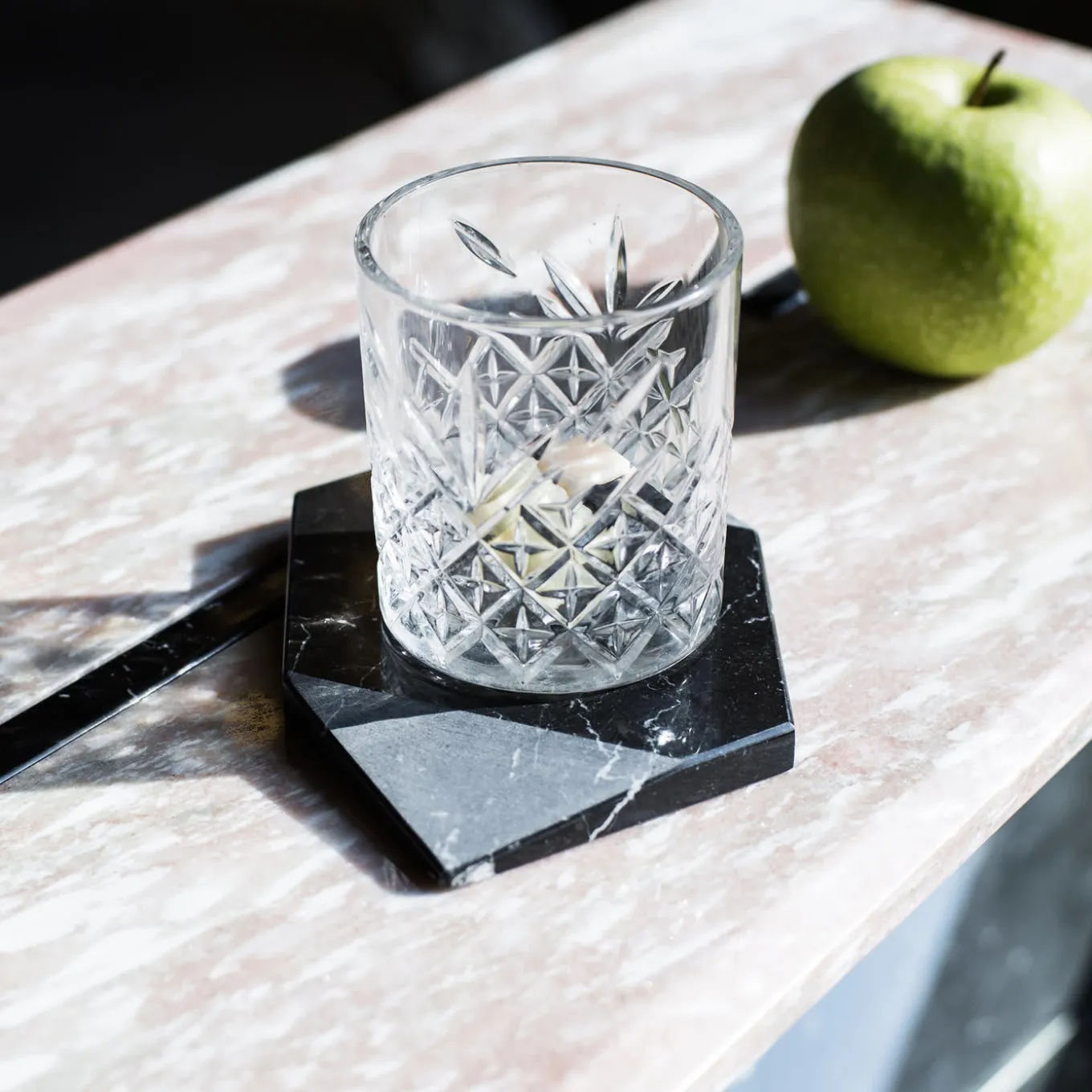 Set of 2 Convivio Diamond Black Coaster