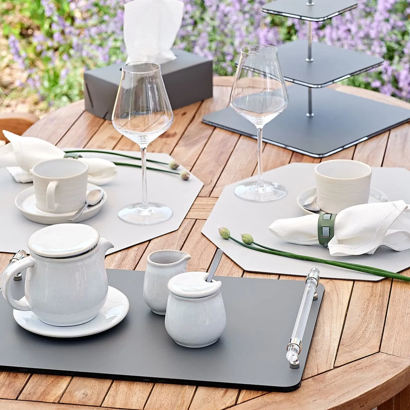 Set of 2 Double-sided Panna Cotta And White Leather Placemats #1