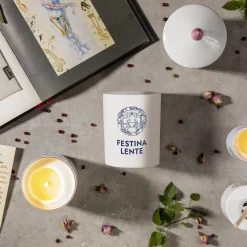 Set of 2 La Signora white Candles