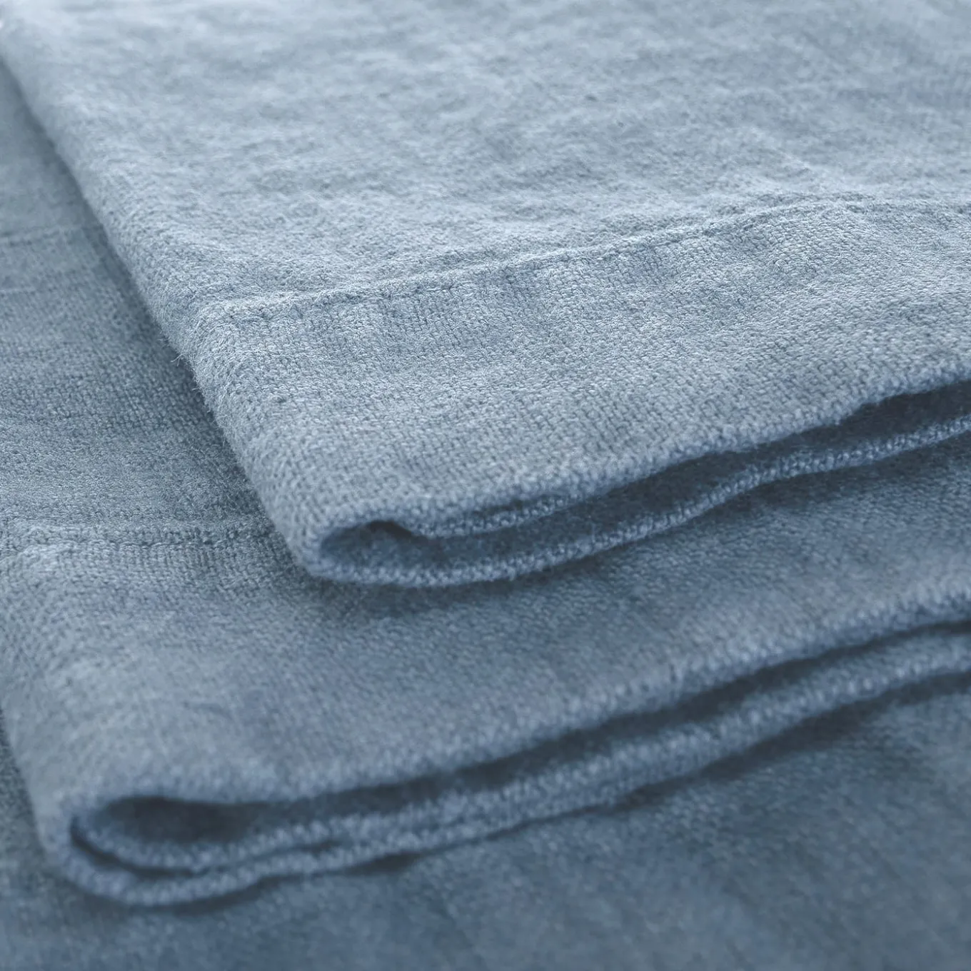 Set of 4 Light Blue Linen Hand Towels