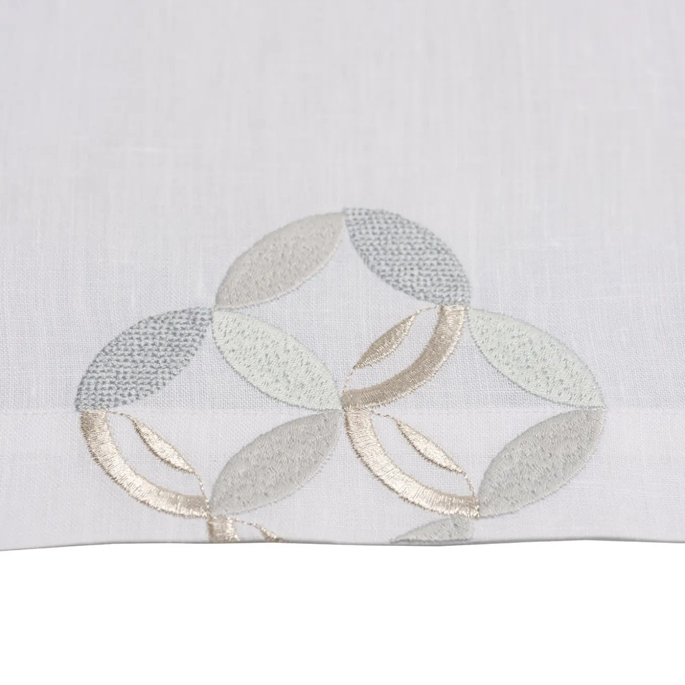 Set of 2 Madama Placemats #2