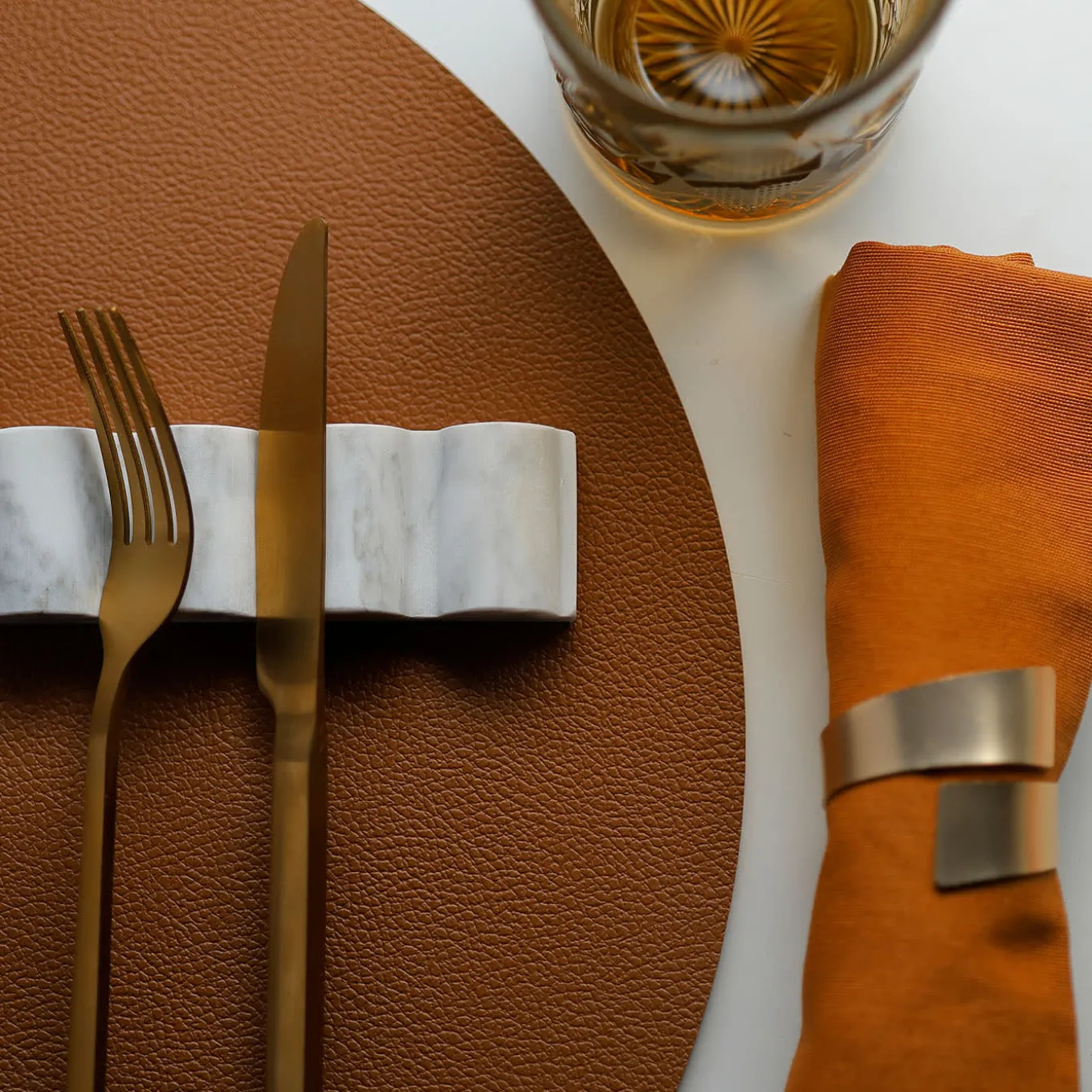 Set of 6 Parati White Carrara Marble Cutlery Rest