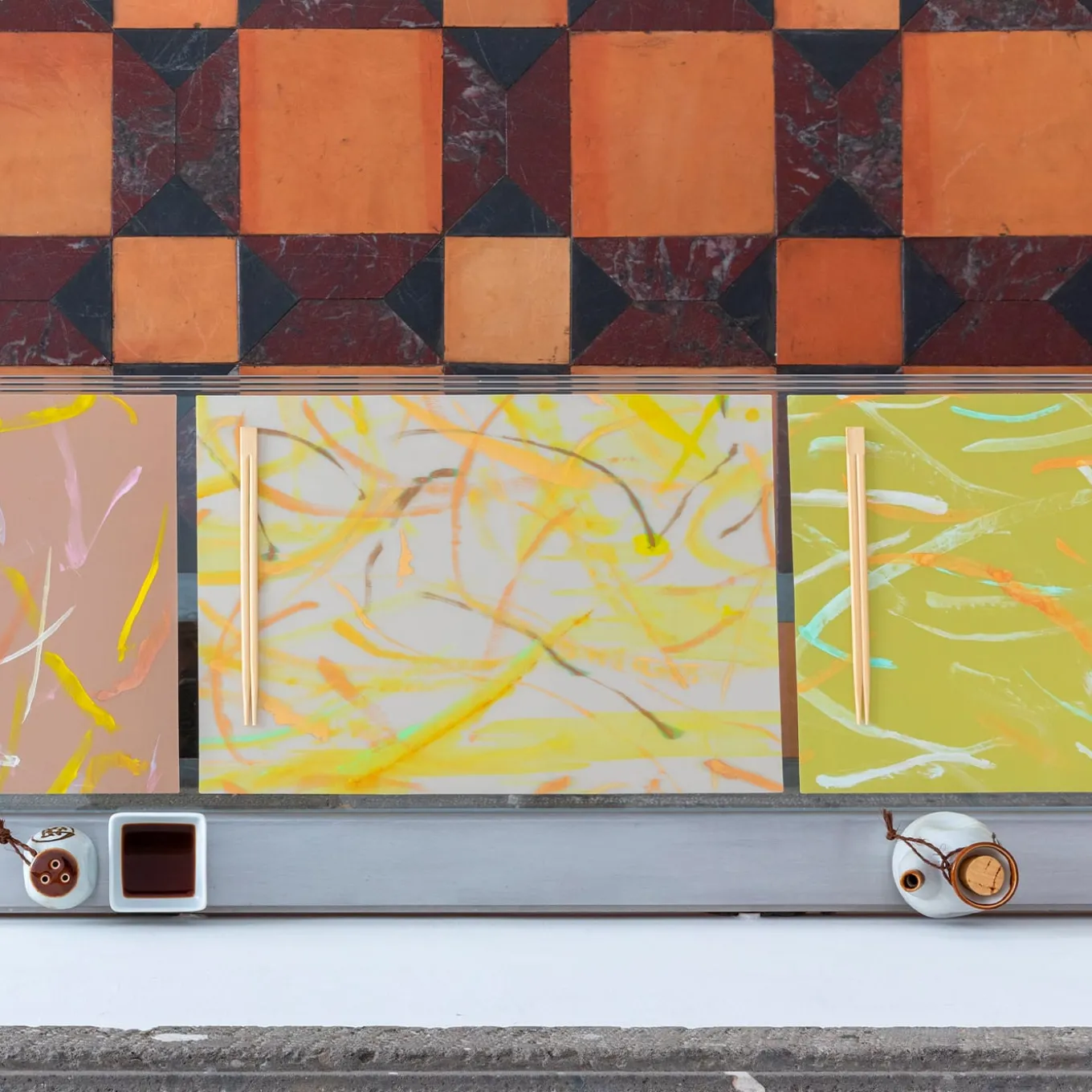 Set of 2 placemats and 2 yellow Roman breeze napkins