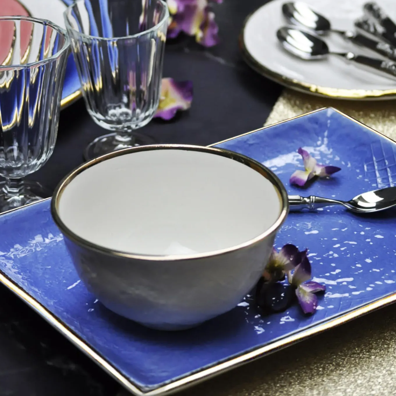 Set of 6 Preta Oro Milk and Gold Bowls 14cm