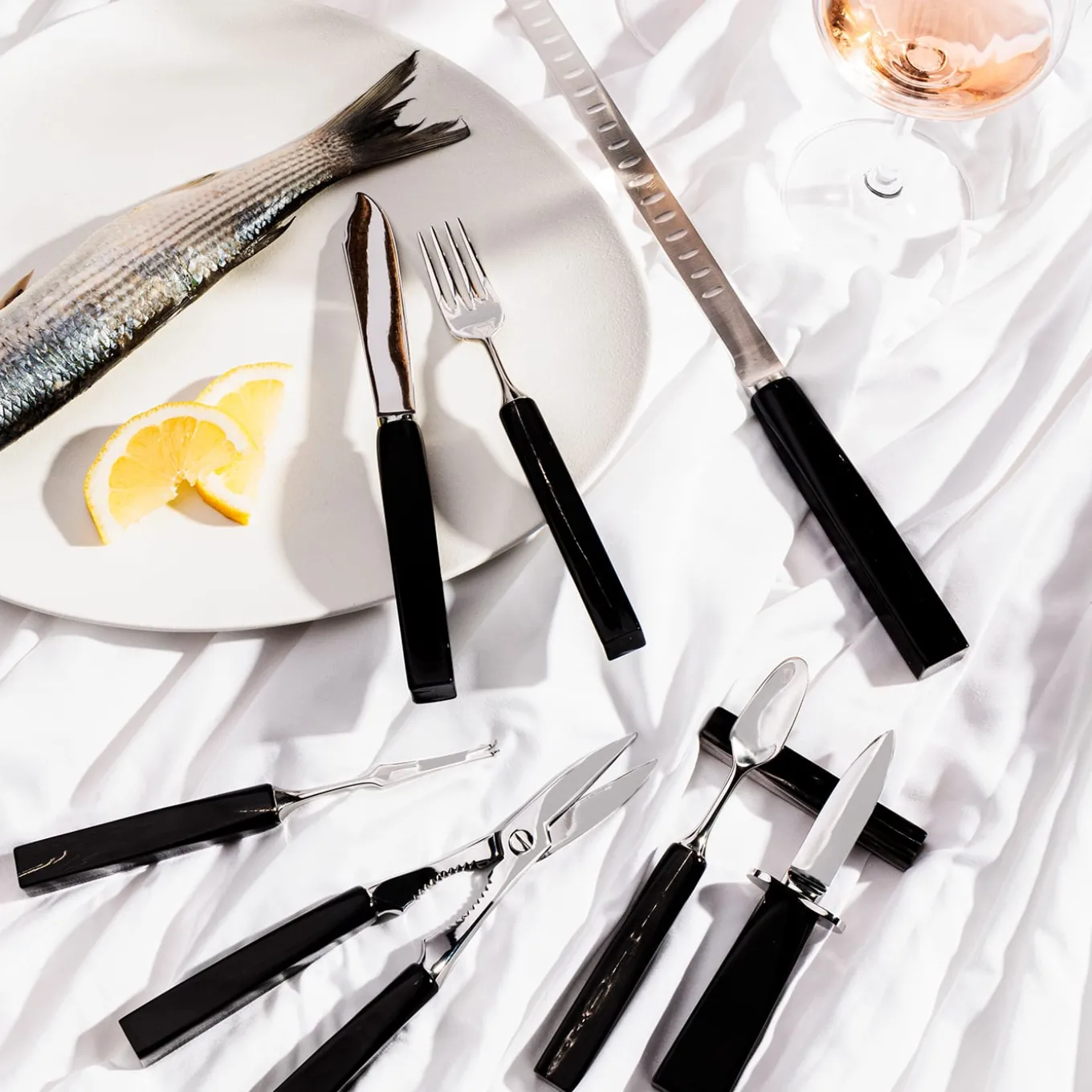 Set of 5 Seafood Flatware with Horn Handles