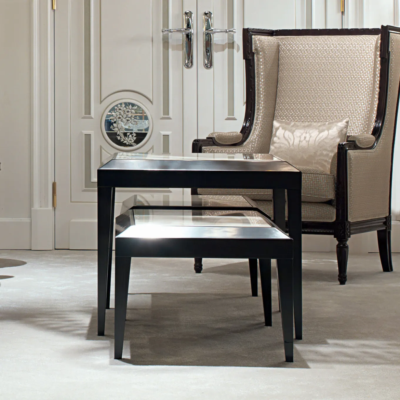 Set of 3 T143 Black Ebony & Estremoz Marble Nesting Tables