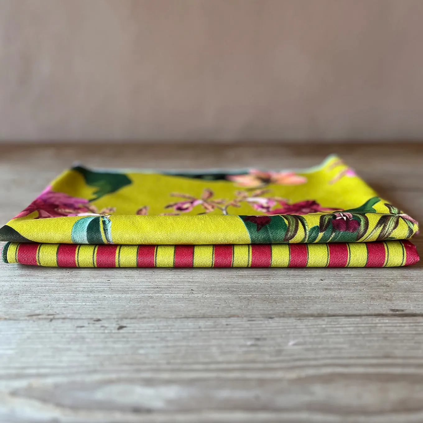 Set of 2 Tropical and Striped Yellow Runners